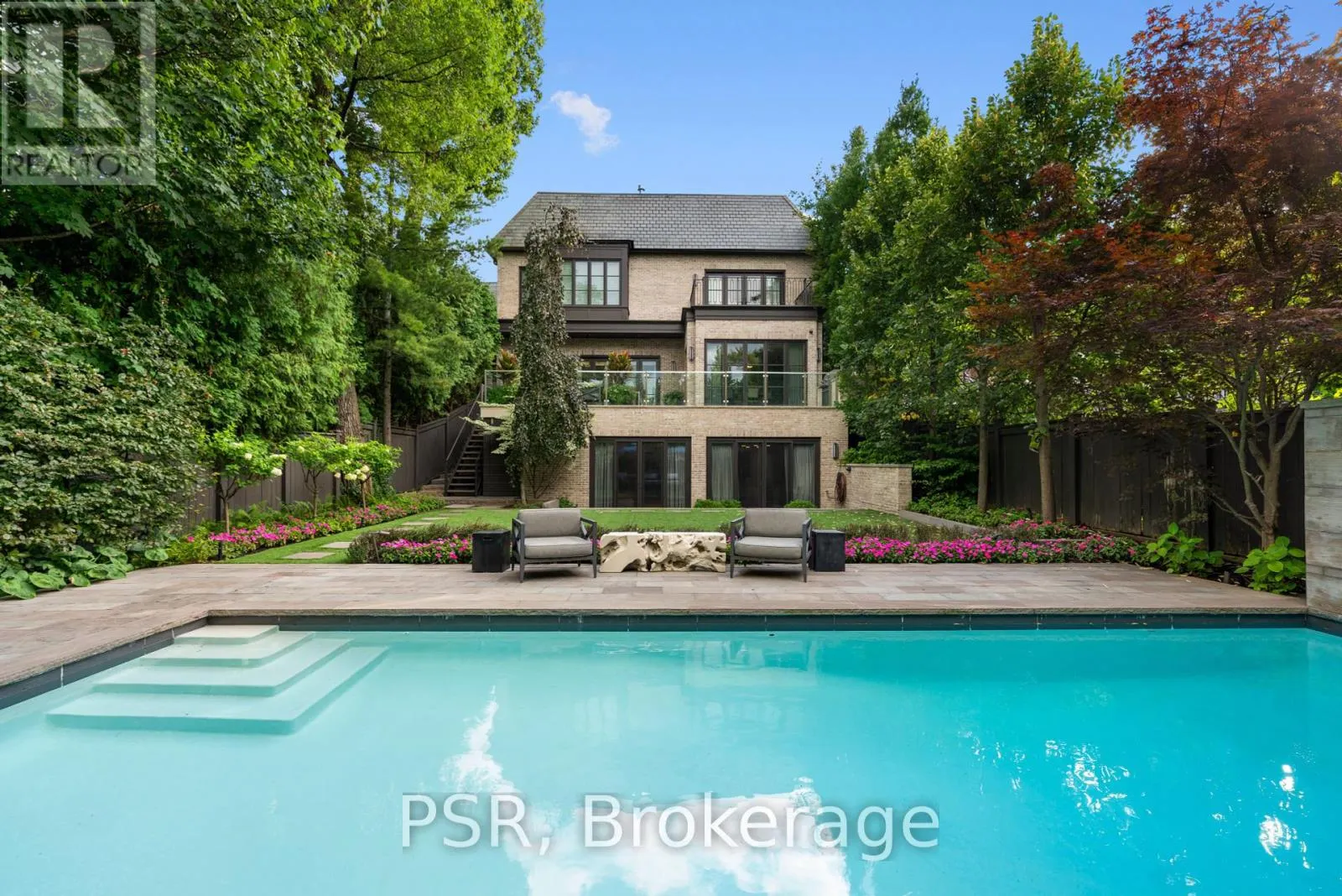 221 DUNVEGAN ROAD