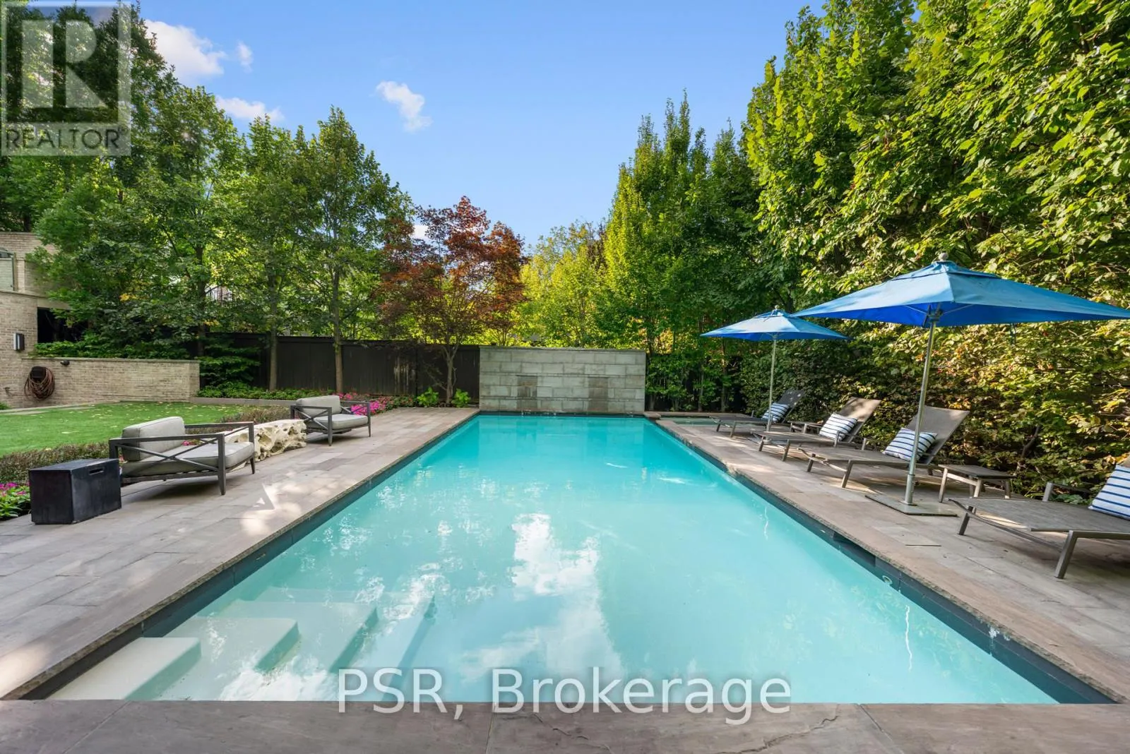 221 DUNVEGAN ROAD
