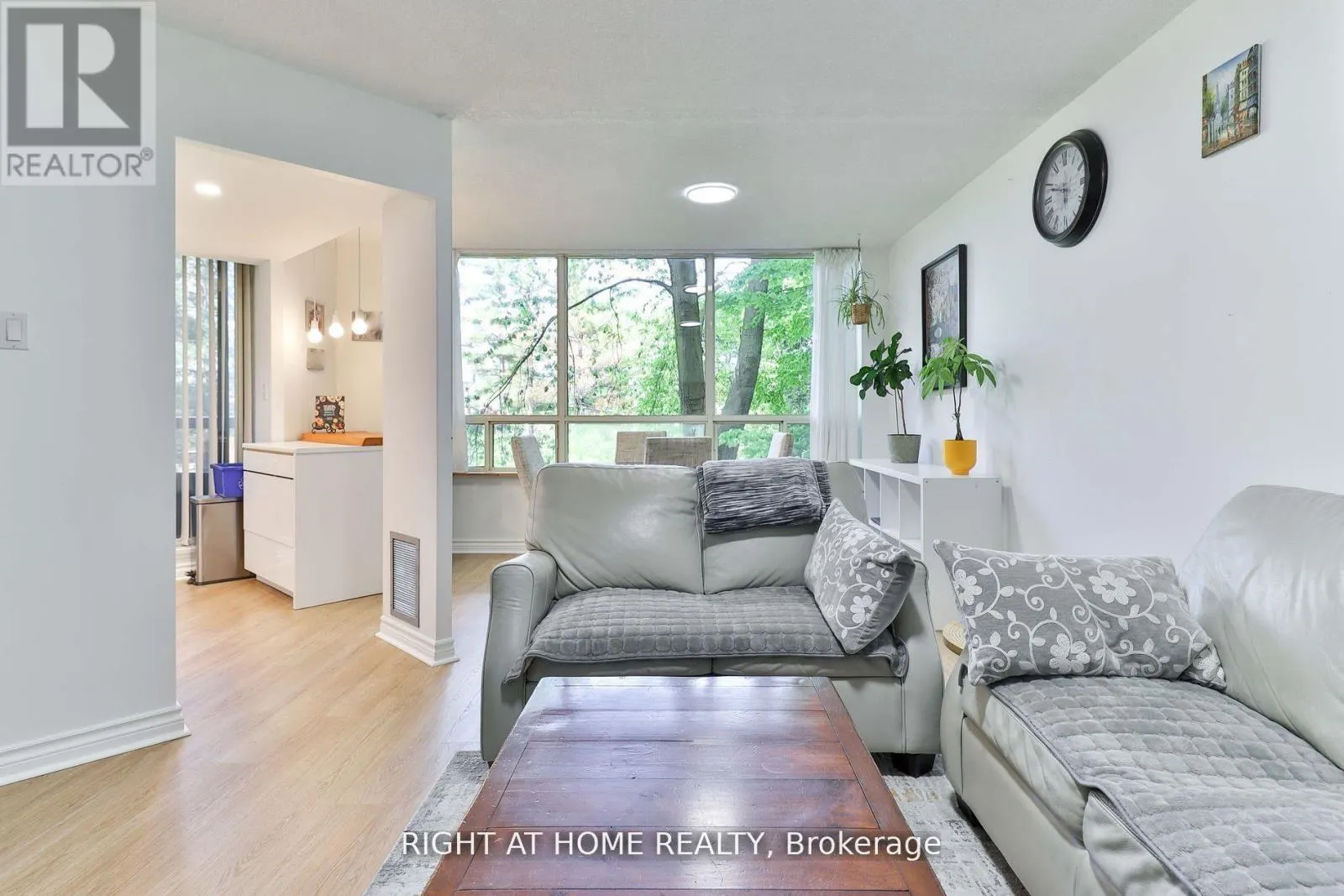 206 - 1210 DON MILLS ROAD