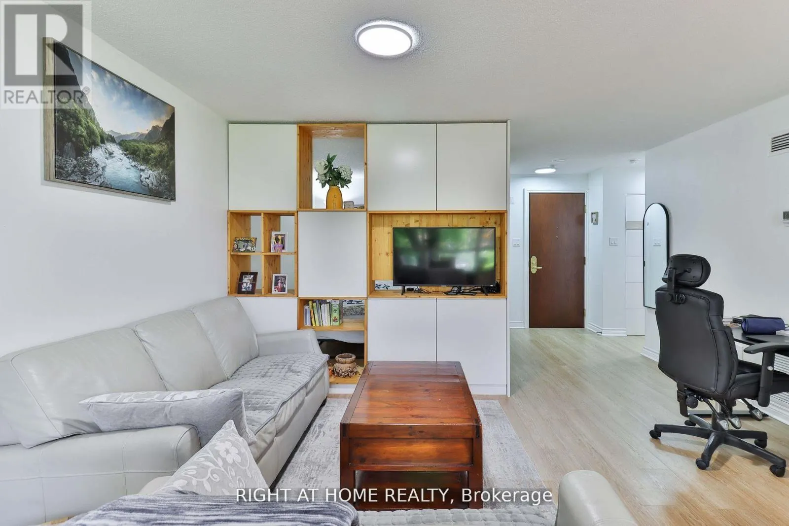 206 - 1210 DON MILLS ROAD
