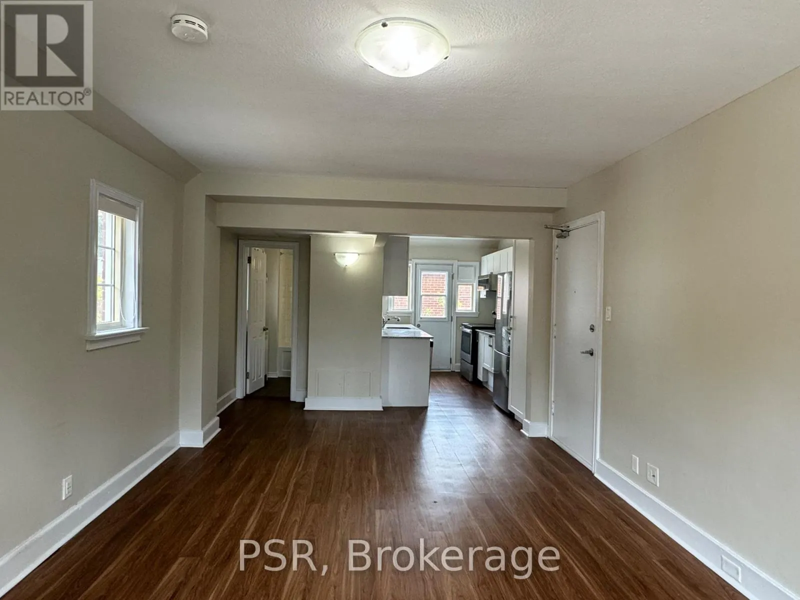 U01 - 1353 BAYVIEW AVENUE