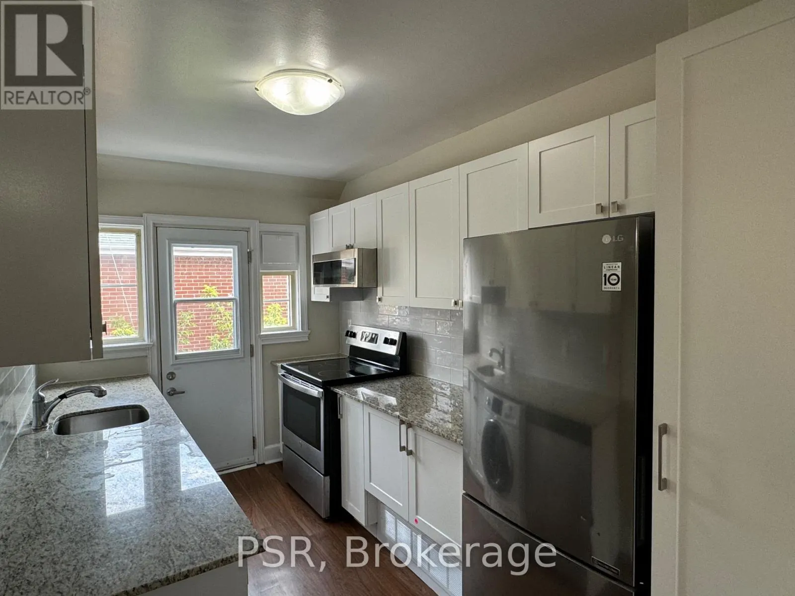 U01 - 1353 BAYVIEW AVENUE