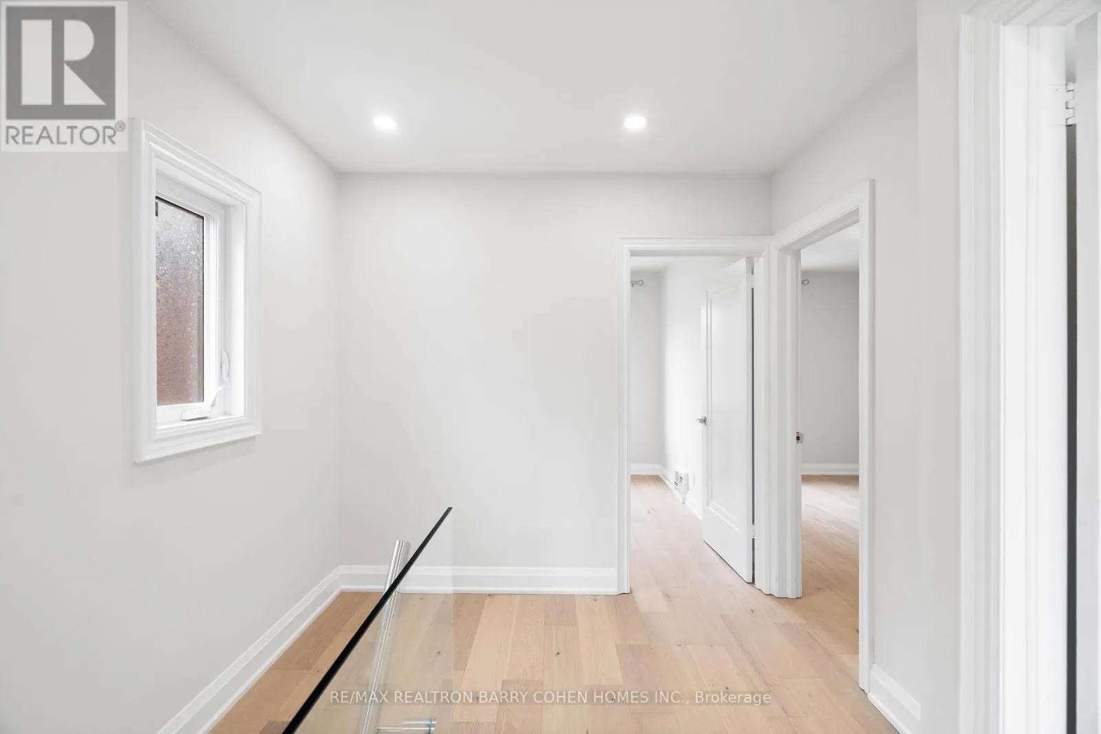 918 EGLINTON AVENUE E