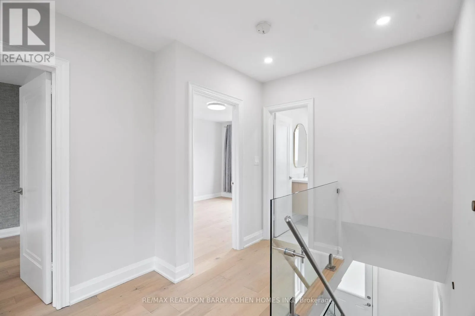 918 EGLINTON AVENUE E