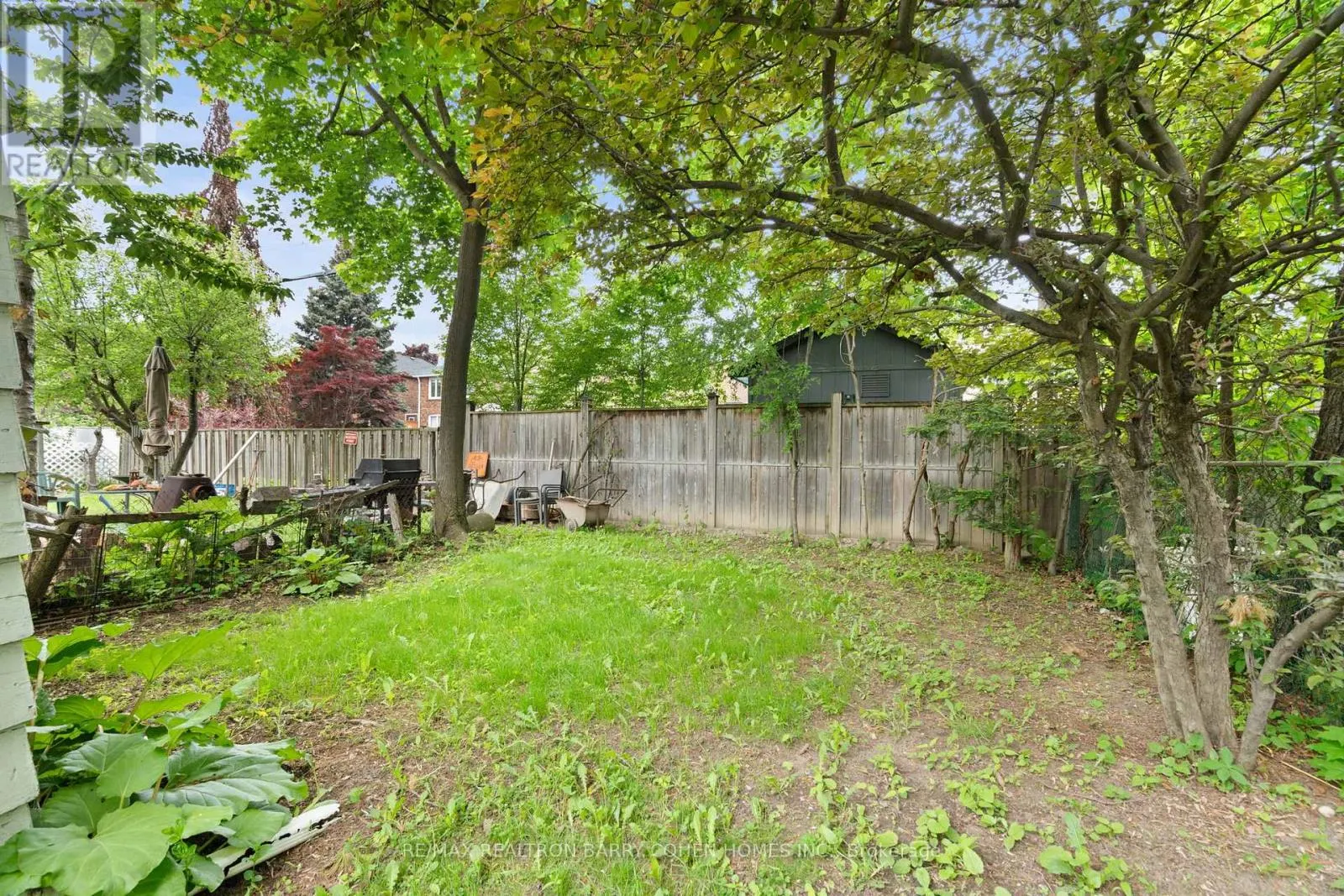 918 EGLINTON AVENUE E