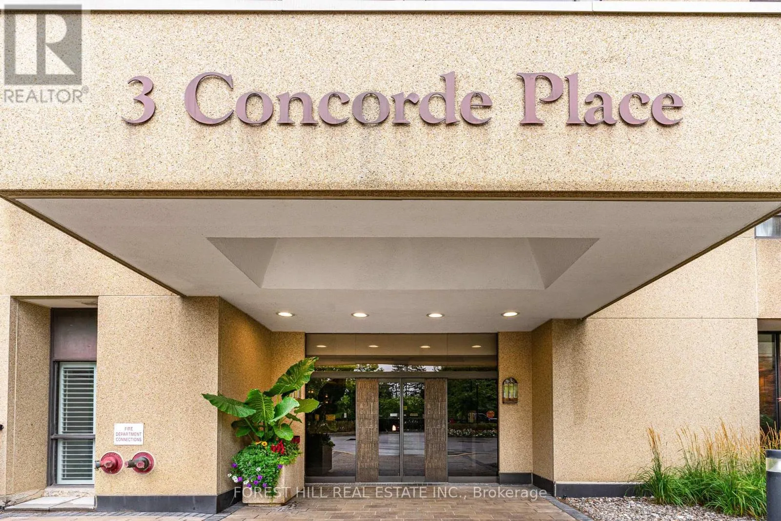 2004 - 3 CONCORDE PLACE