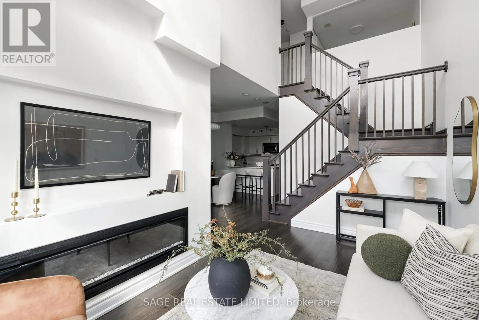 TH5 - 6 PIRANDELLO STREET