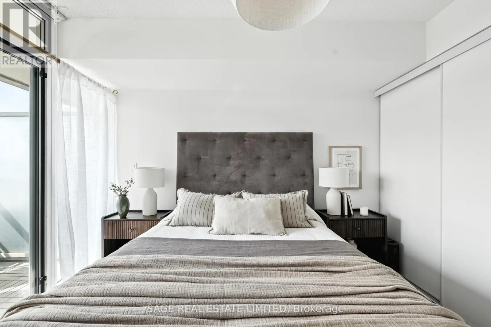 TH5 - 6 PIRANDELLO STREET