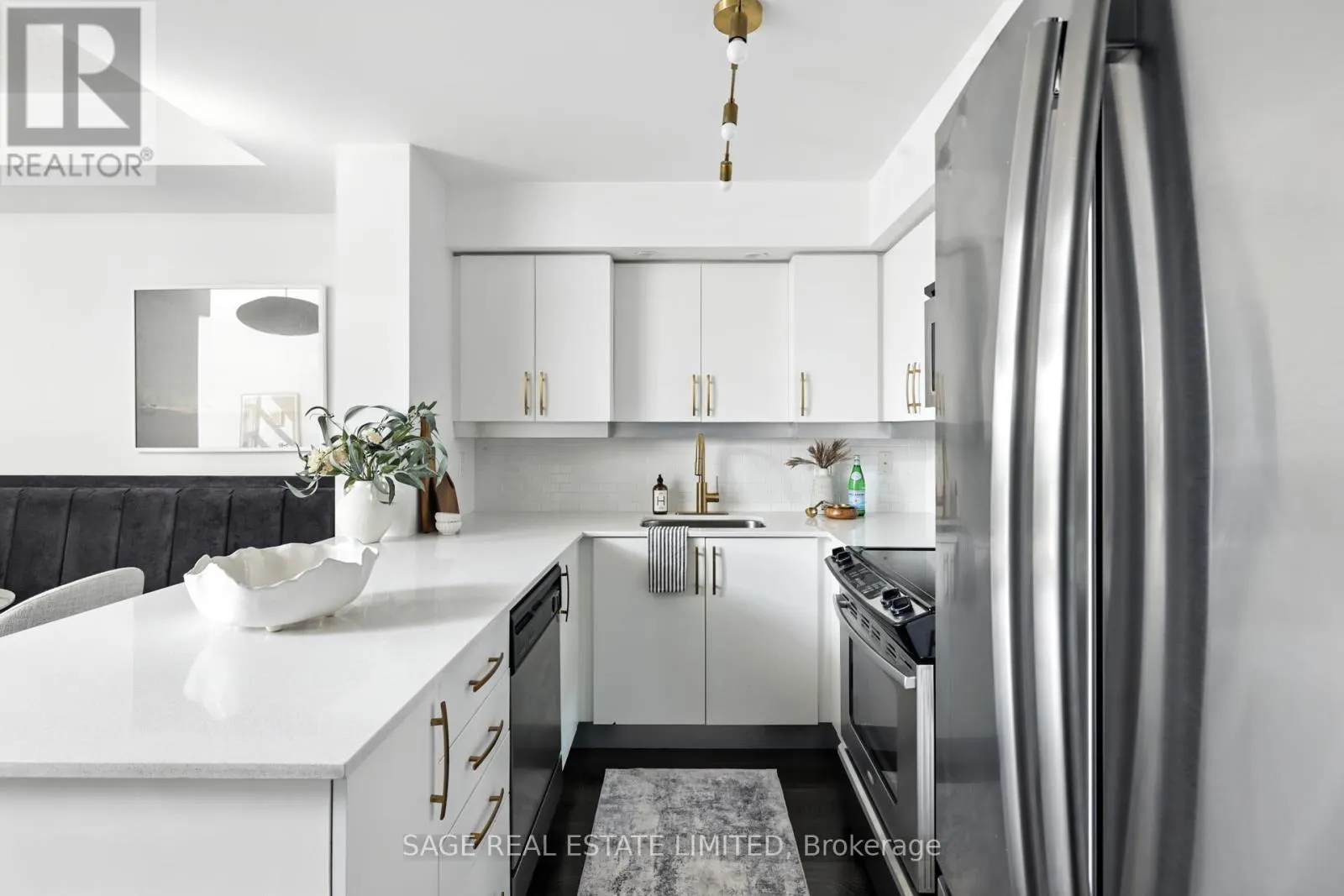 TH5 - 6 PIRANDELLO STREET