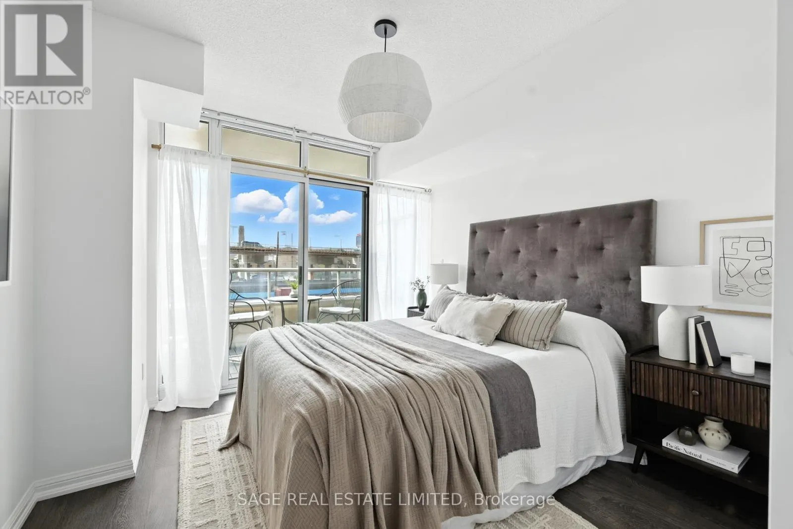 TH5 - 6 PIRANDELLO STREET