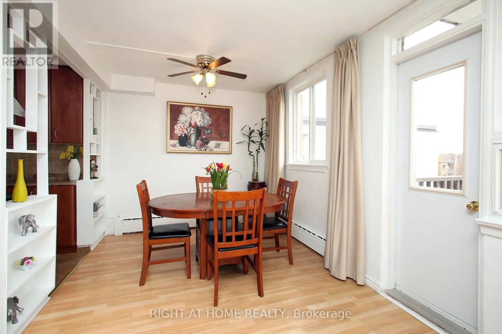 301 - 59 NEPTUNE DRIVE