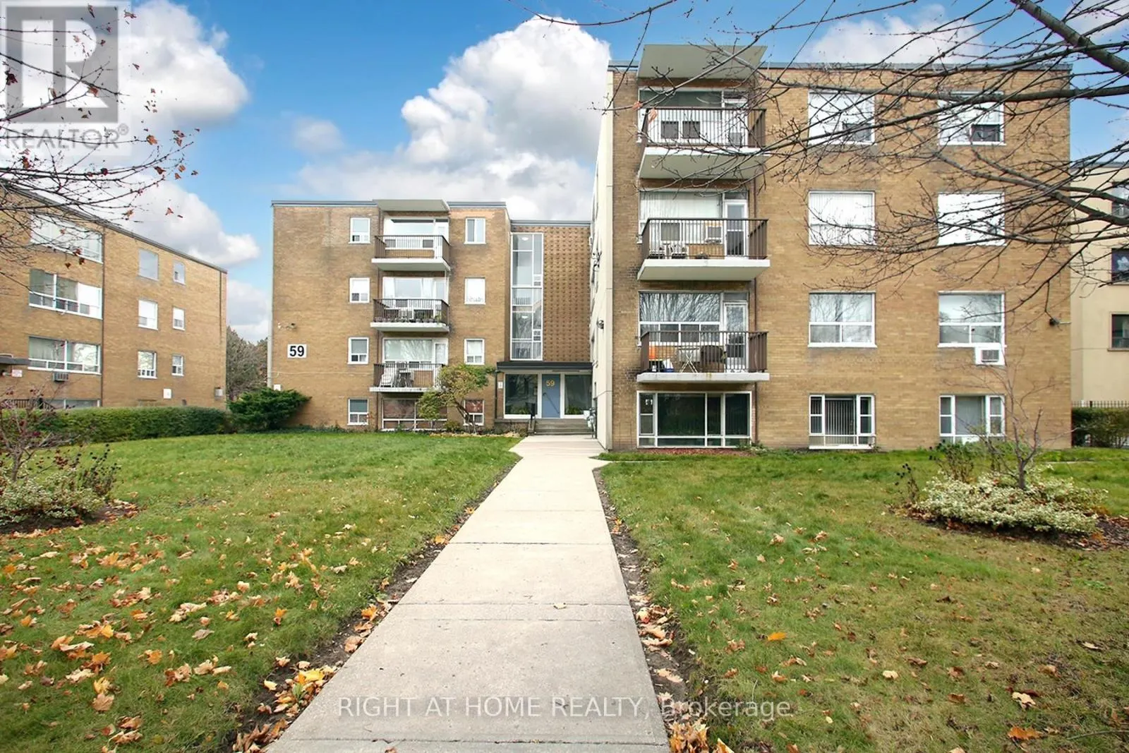 301 - 59 NEPTUNE DRIVE