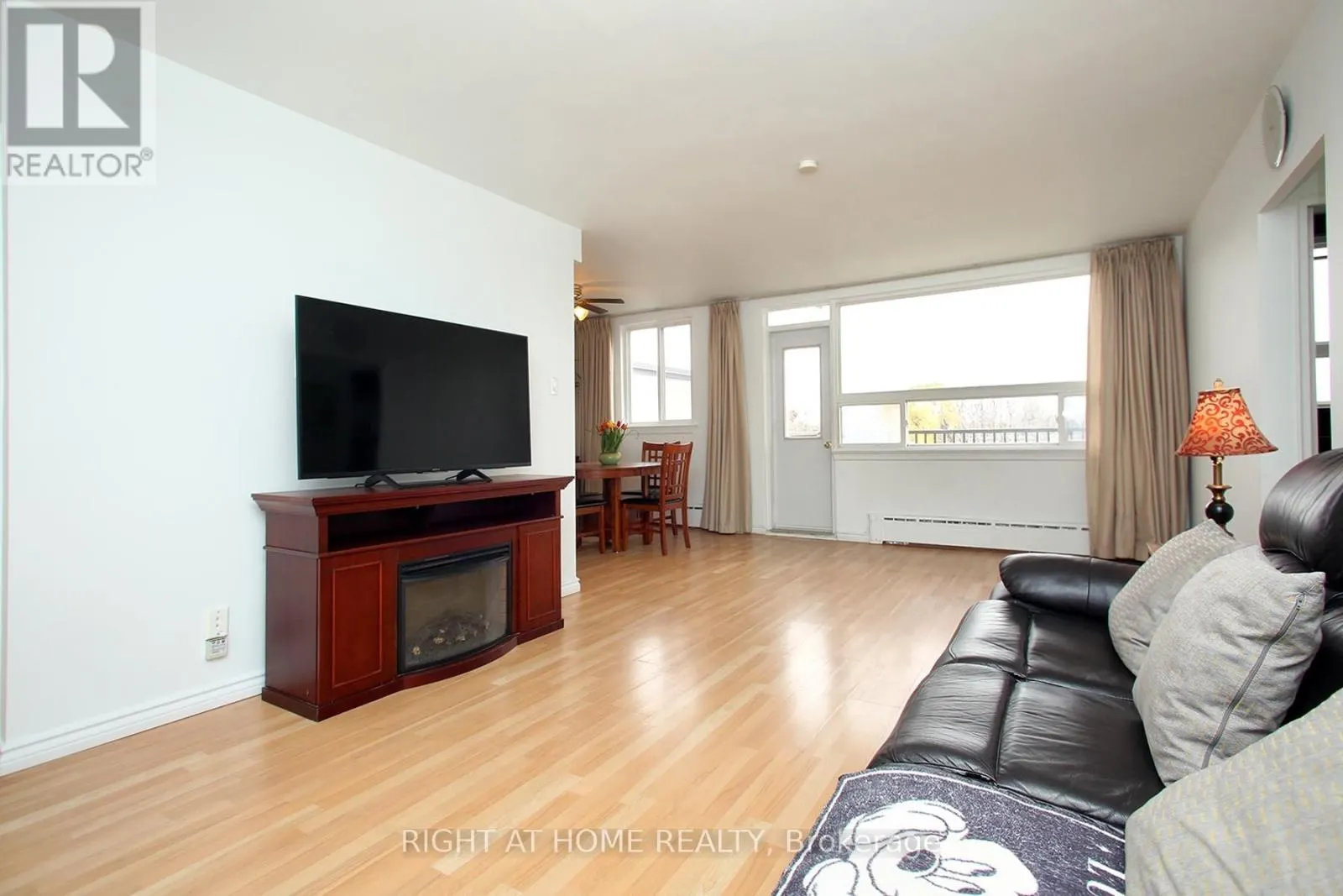 301 - 59 NEPTUNE DRIVE