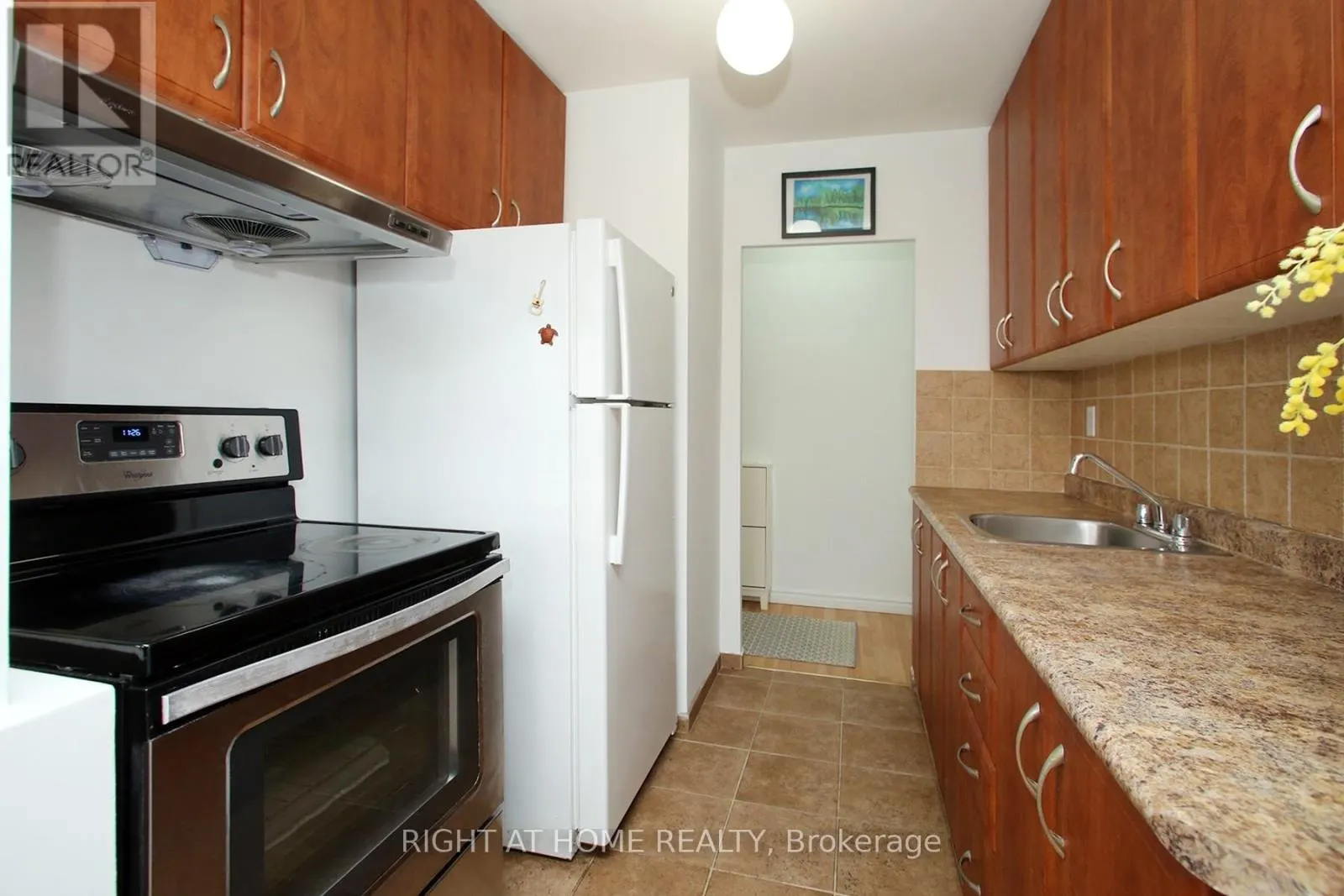 301 - 59 NEPTUNE DRIVE