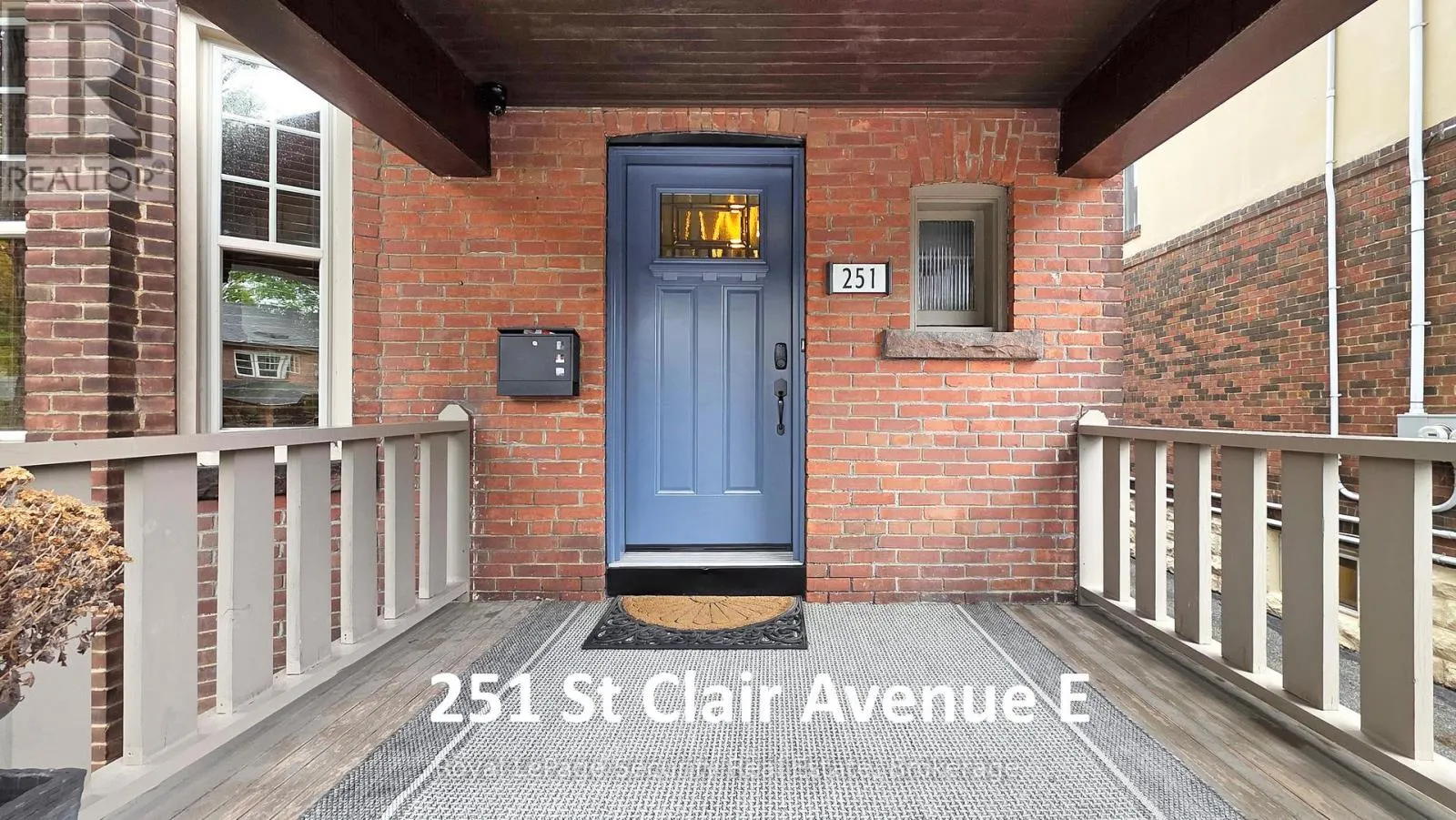 251 ST CLAIR AVENUE E