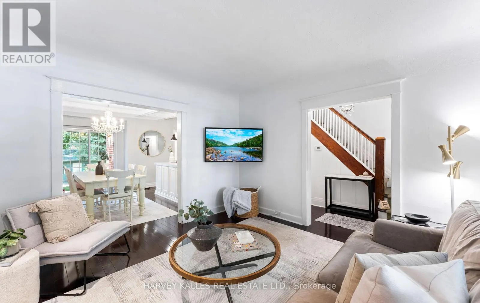 306 WYCHWOOD AVENUE