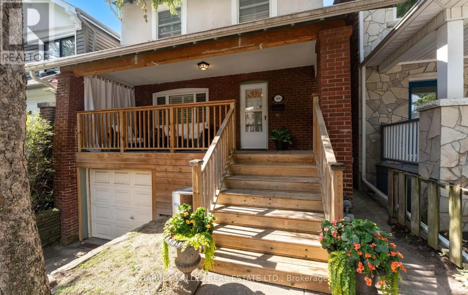 306 WYCHWOOD AVENUE