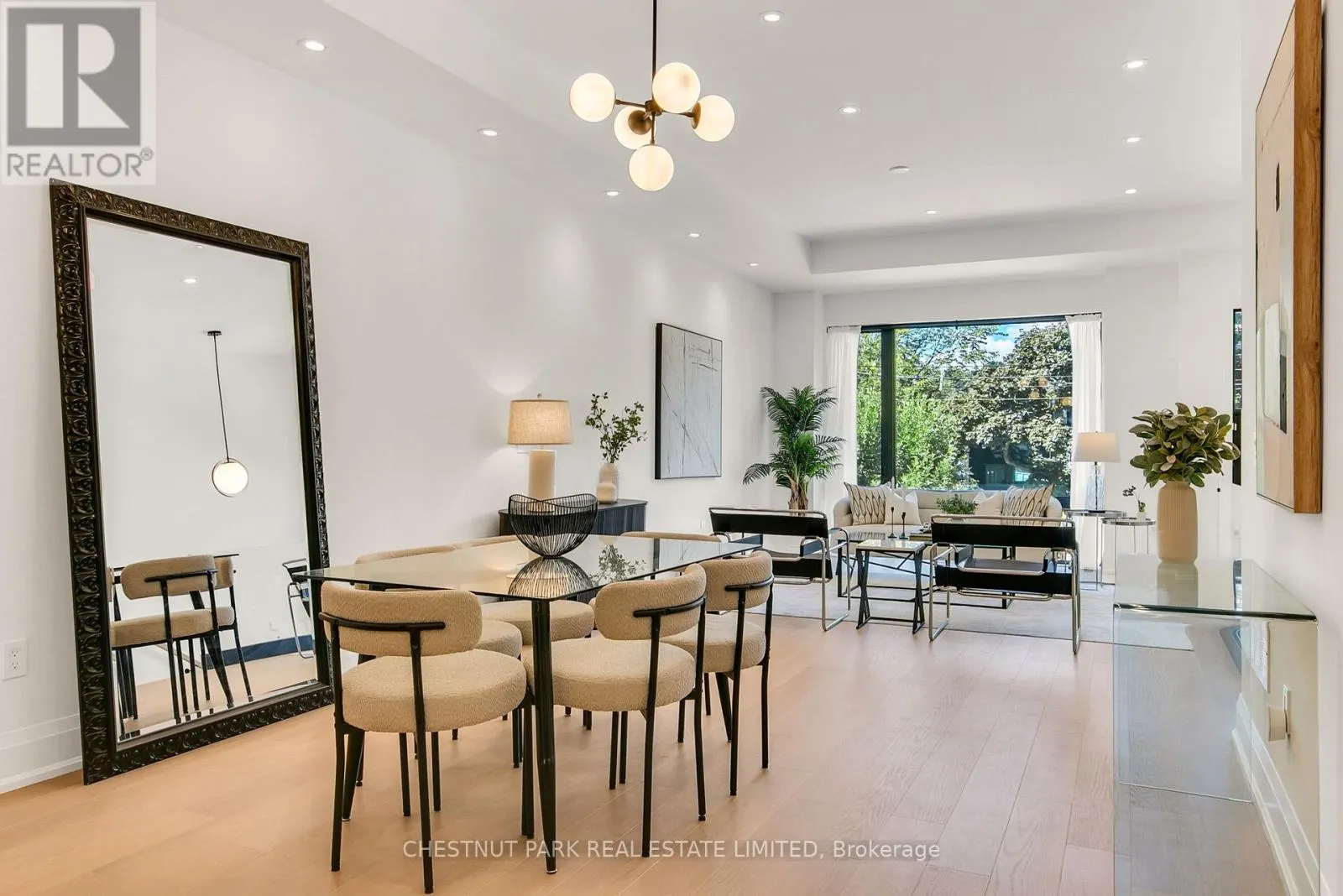 1031 SPADINA ROAD