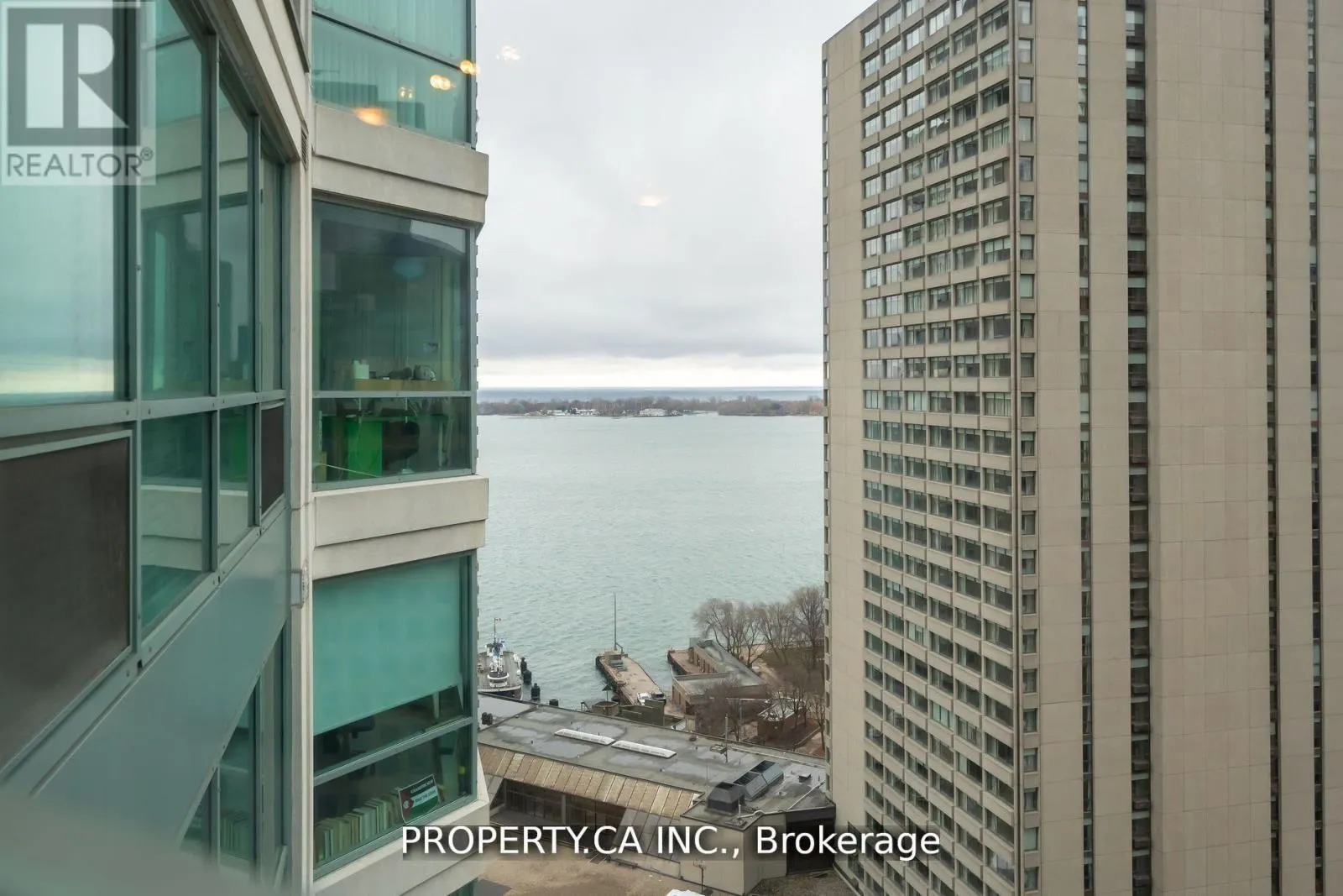 SPH2406 - 10 QUEENS QUAY W
