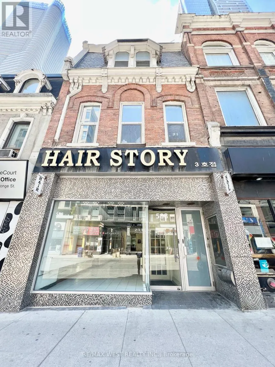 2ND FLR - 588 YONGE STREET