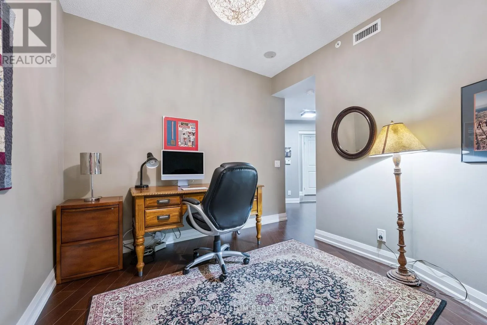 805 - 85 THE DONWAY WEST