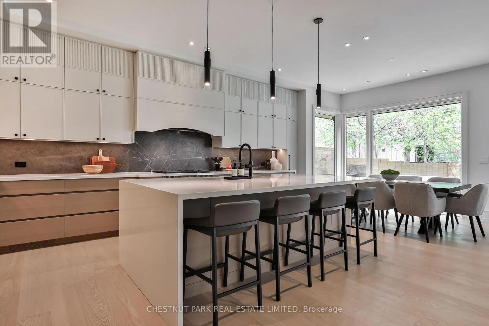 2 MARCHWOOD DRIVE