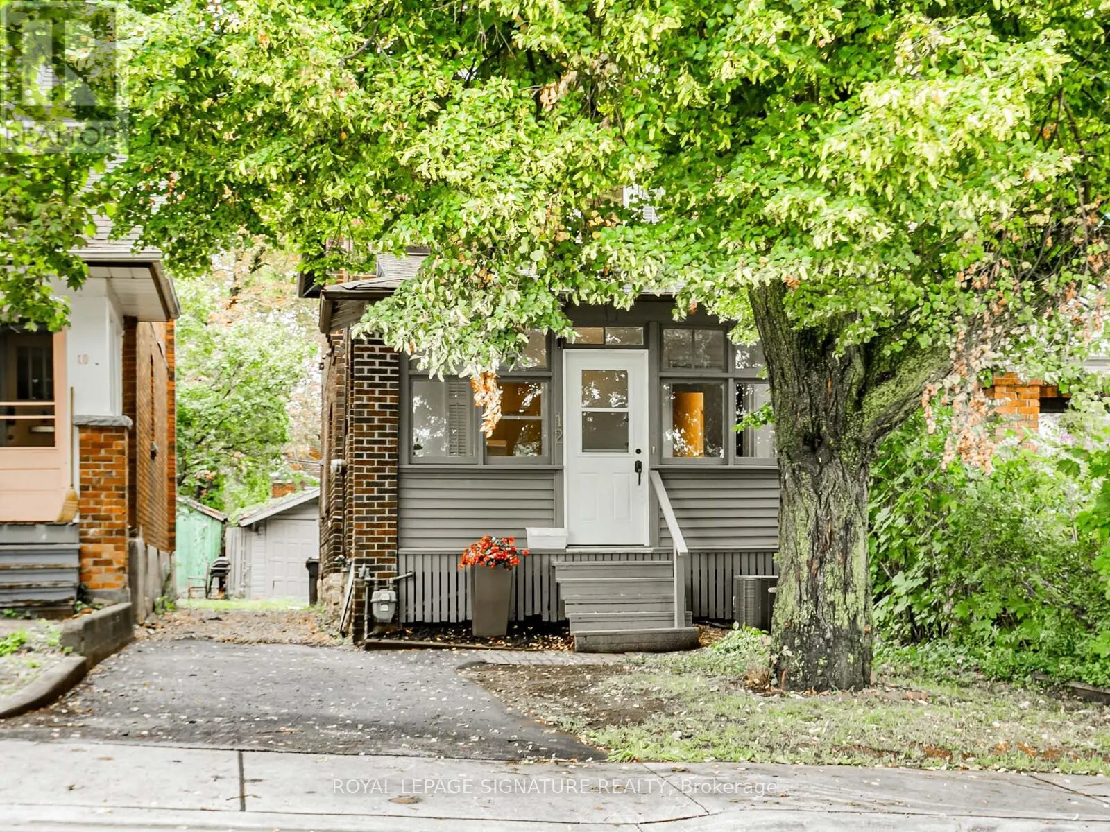 12 CHERRYWOOD AVENUE