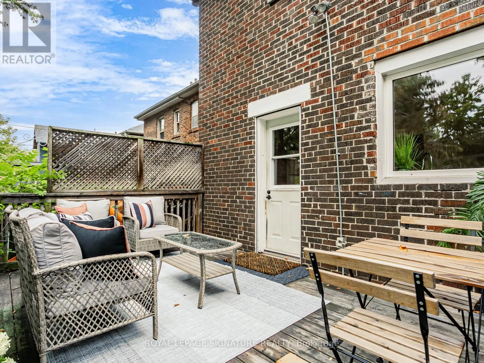 12 CHERRYWOOD AVENUE