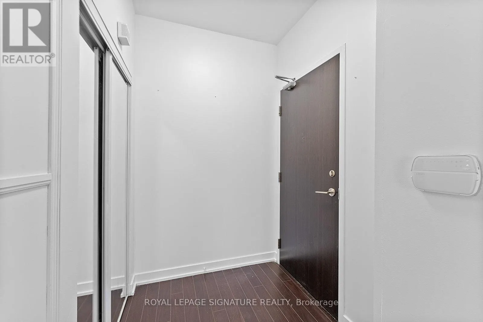 725 - 38 DAN LECKIE WAY