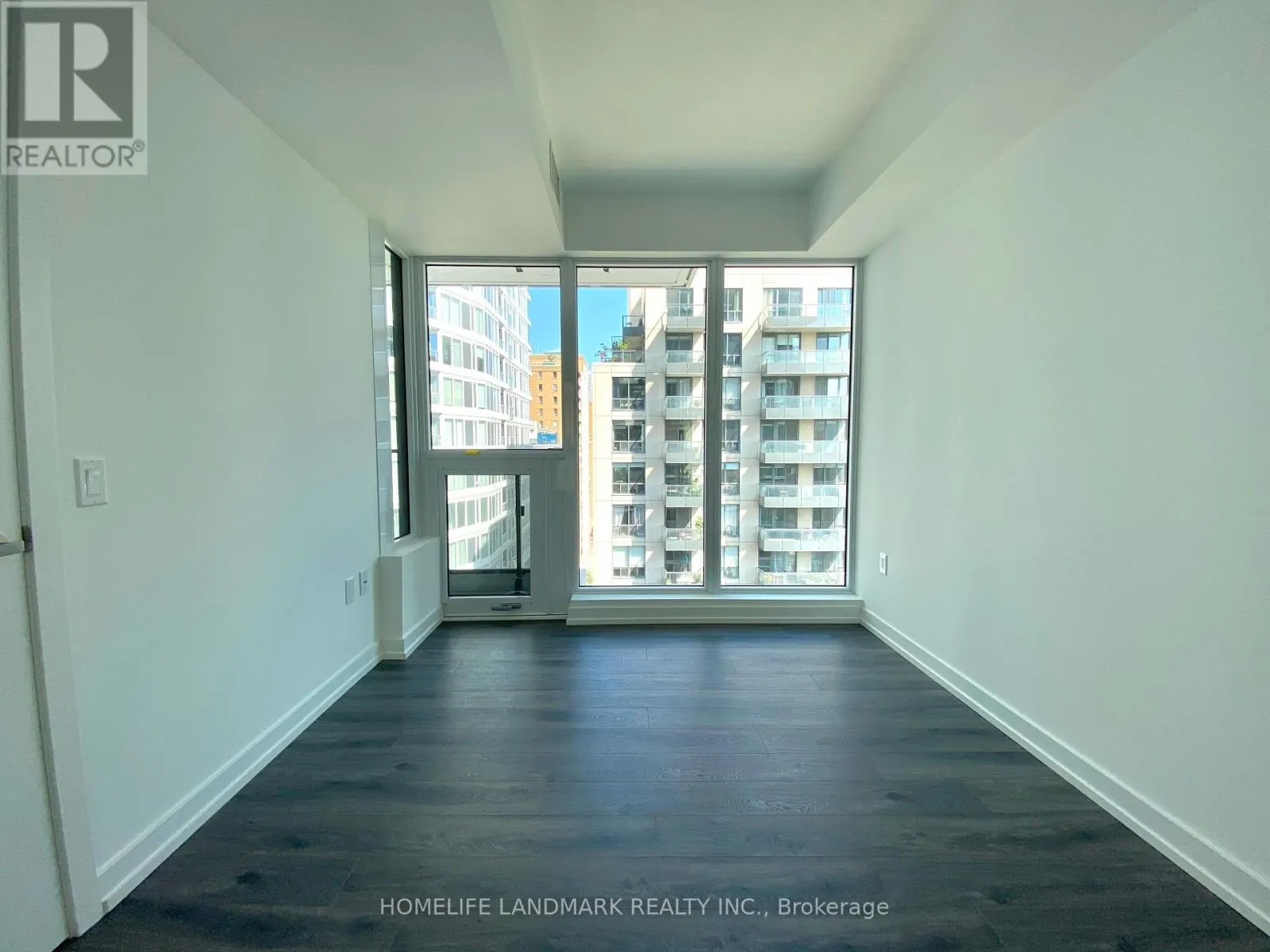 1113 - 77 SHUTER STREET