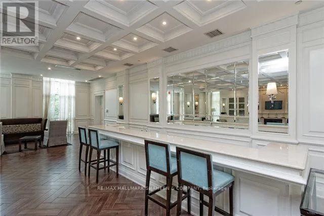 PH17 - 25 GREENVIEW AVENUE