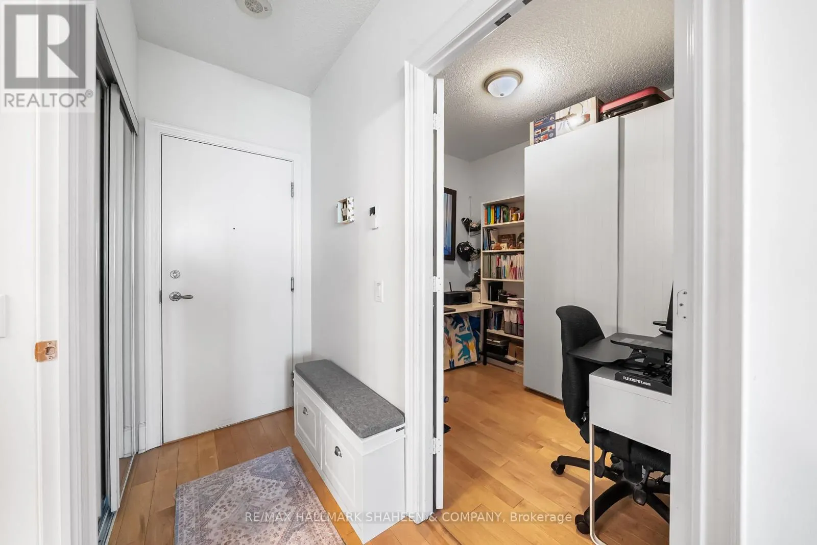 PH17 - 25 GREENVIEW AVENUE