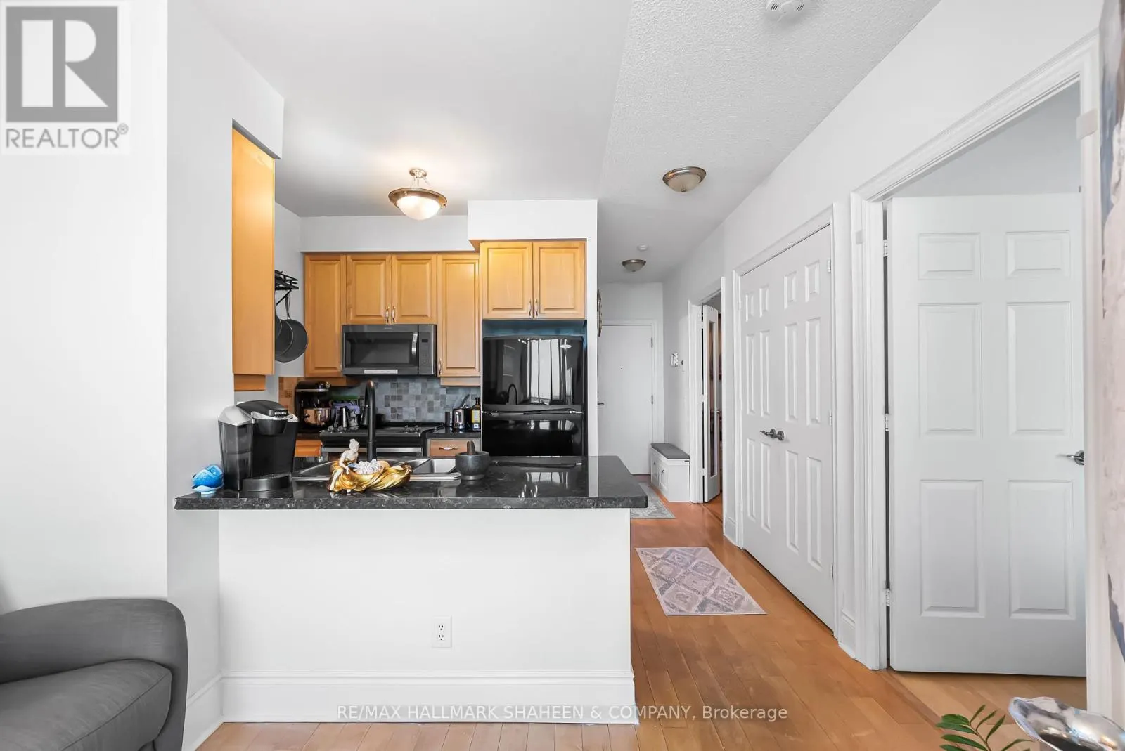 PH17 - 25 GREENVIEW AVENUE