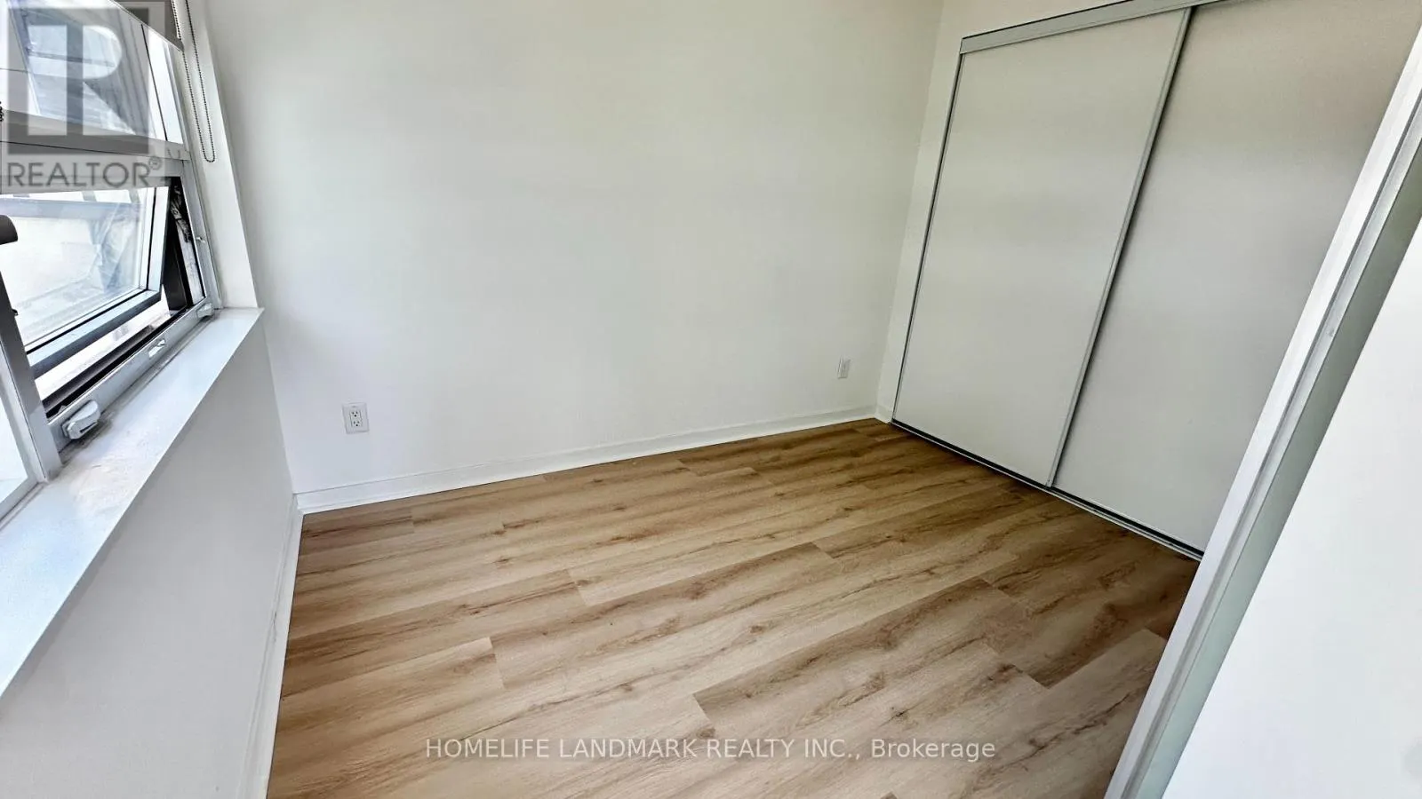 519 - 20 JOE SHUSTER WAY