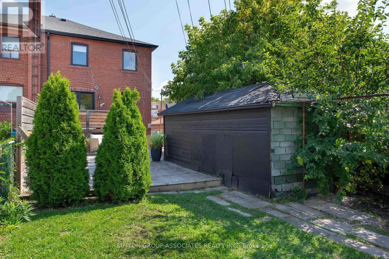 276 OAKWOOD AVENUE