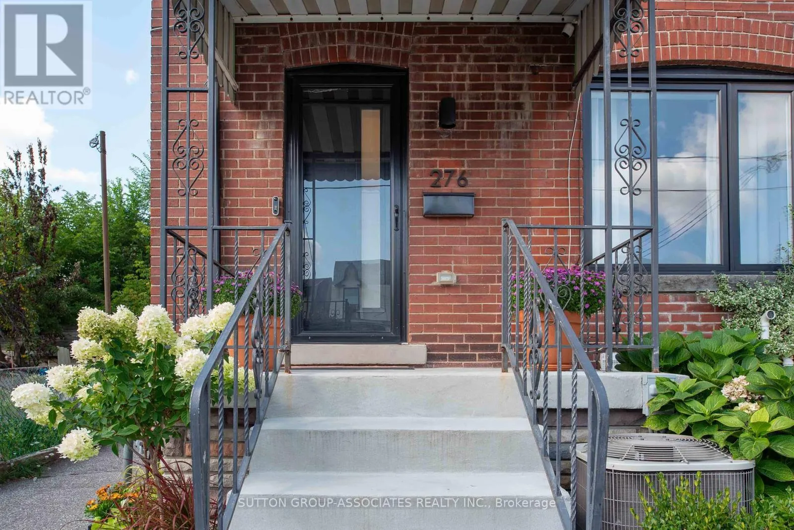 276 OAKWOOD AVENUE