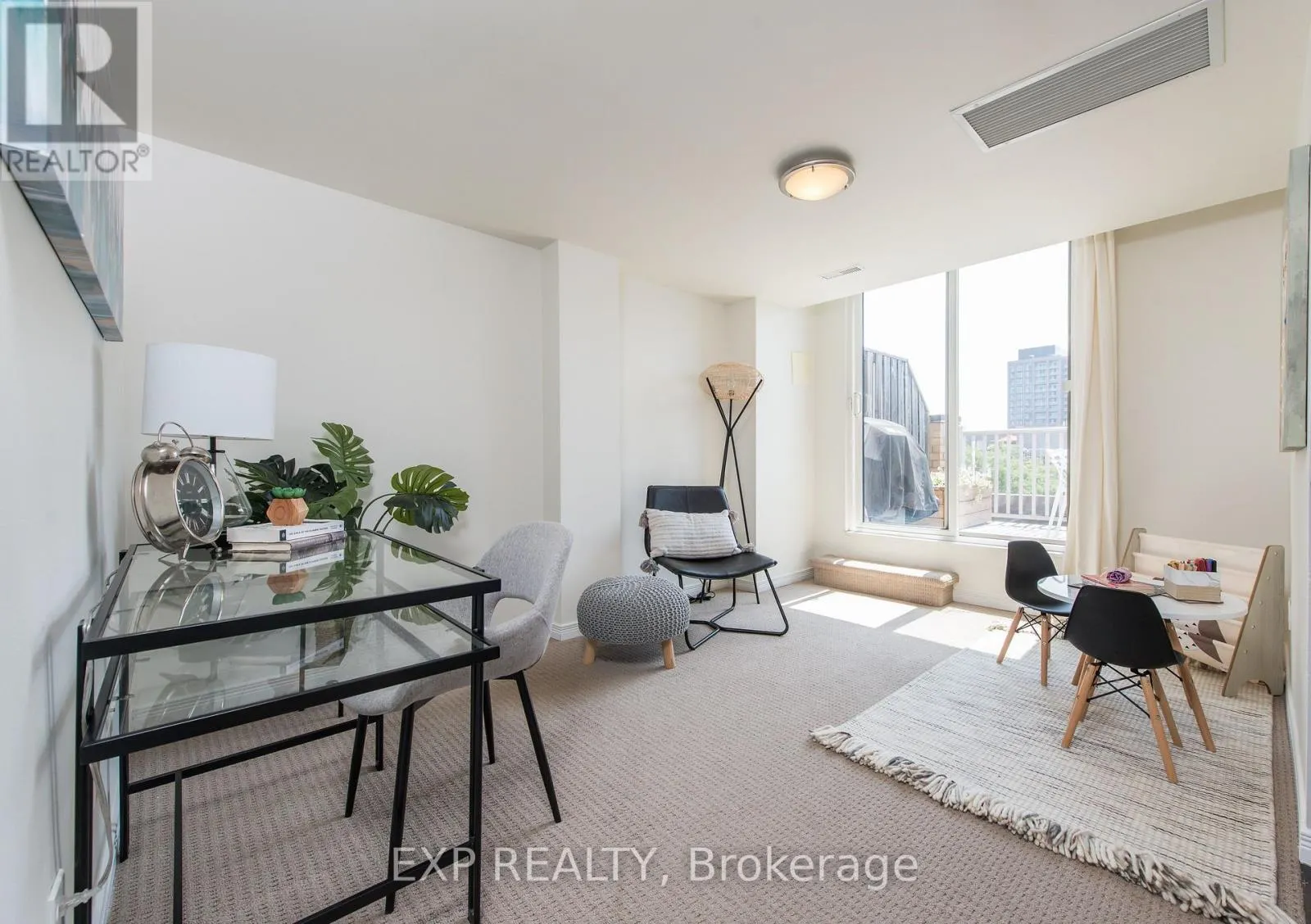 242 - 21 RUTTAN STREET