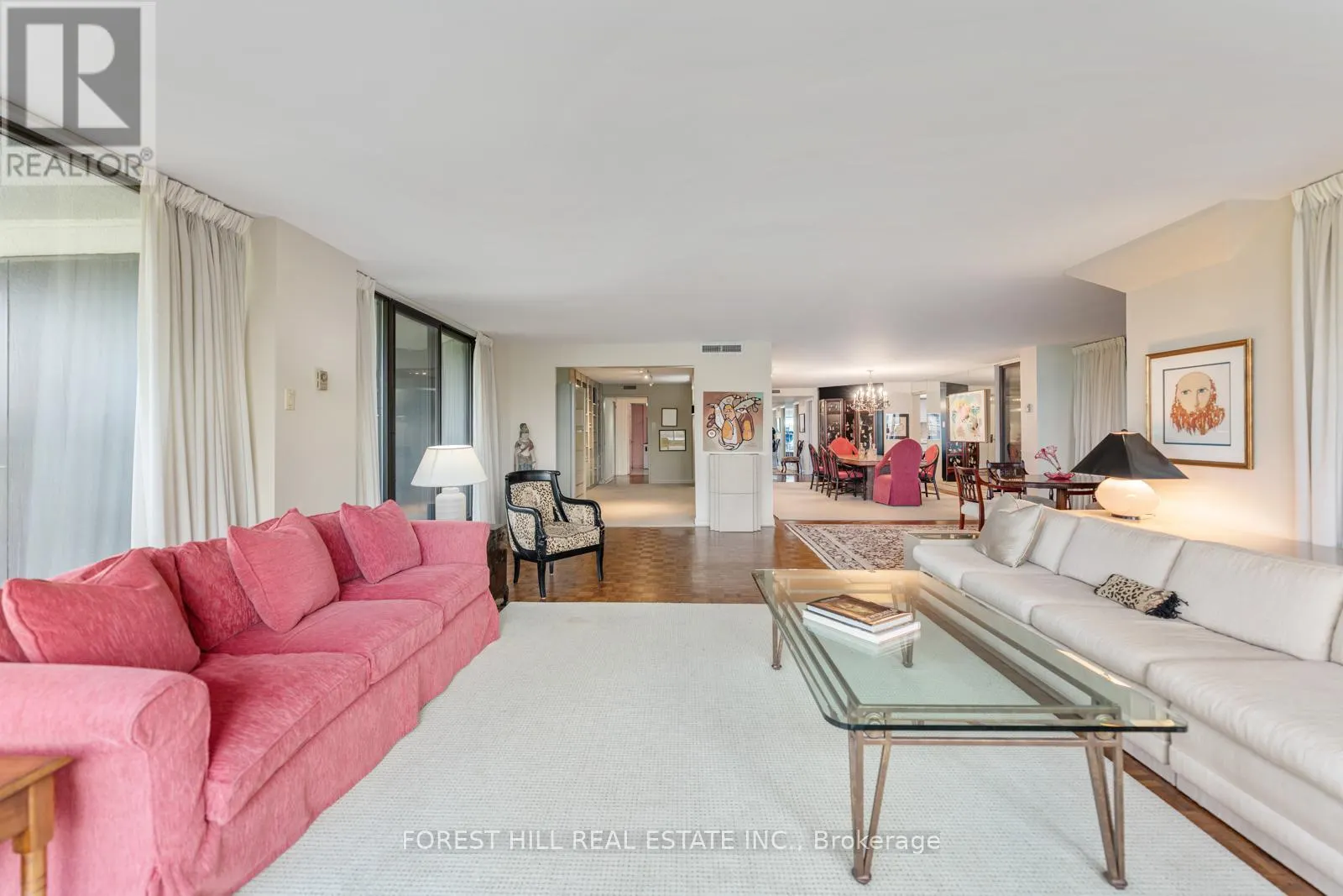 815 - 3900 YONGE STREET