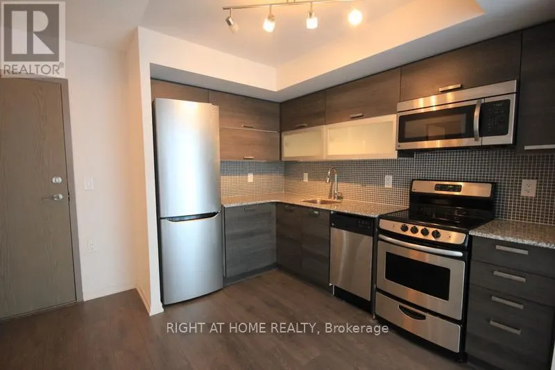 2016W - 36 LISGAR STREET