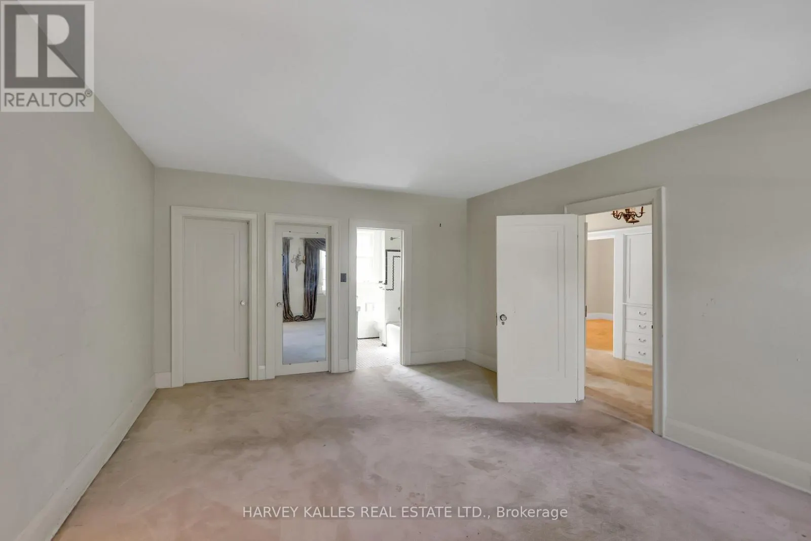 115 STRATHALLAN BOULEVARD