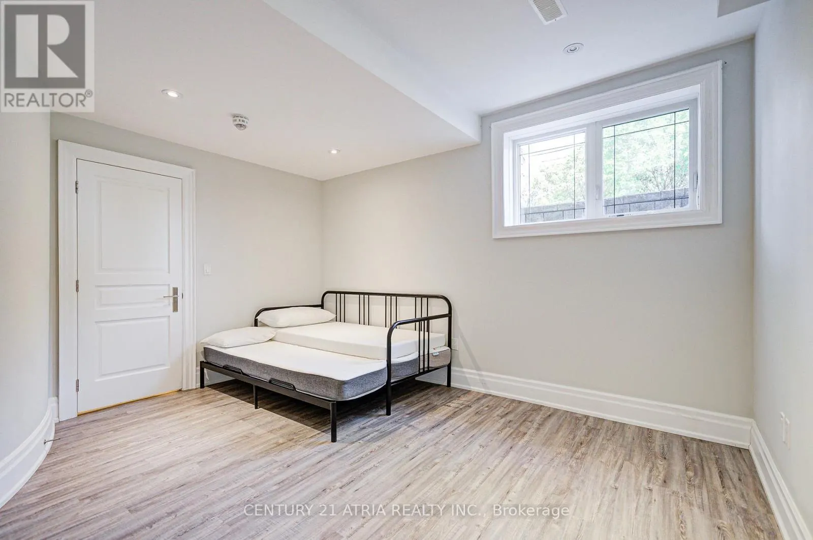 27 TEFLEY ROAD