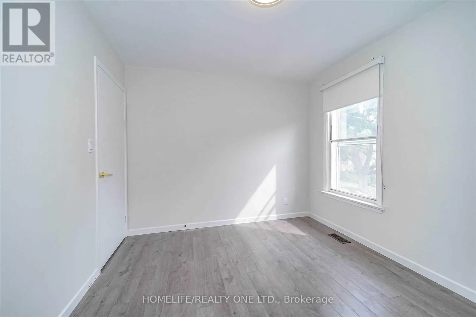 UPPER - 104 BENSON AVENUE