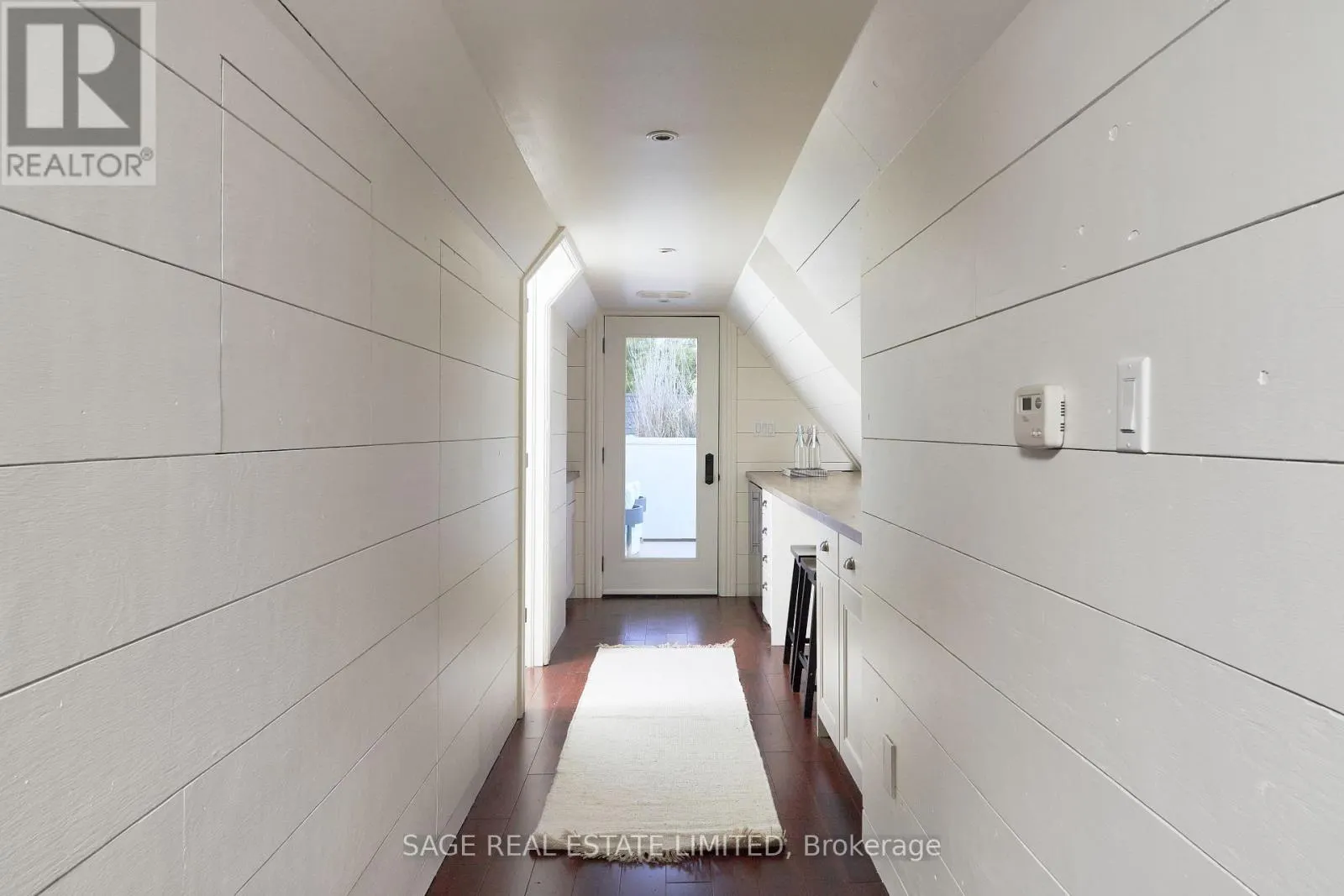 73 LAKEVIEW AVENUE