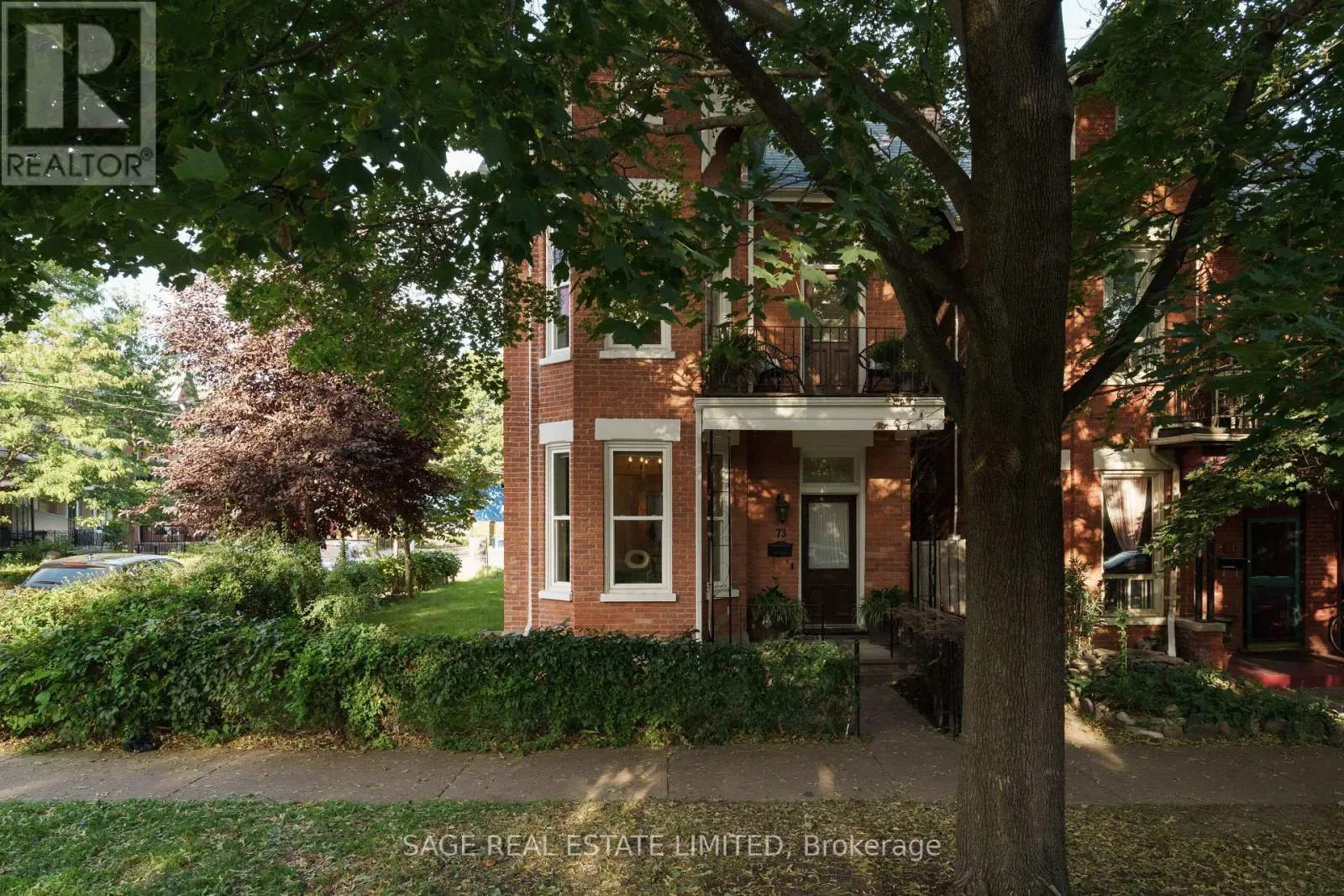73 LAKEVIEW AVENUE
