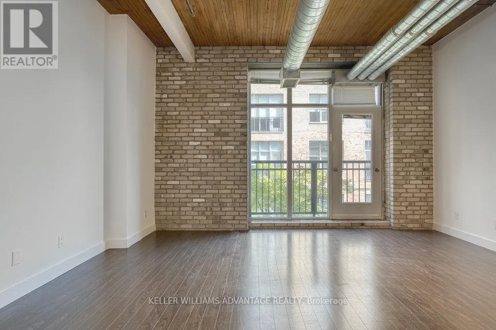 324 - 955 QUEEN STREET W