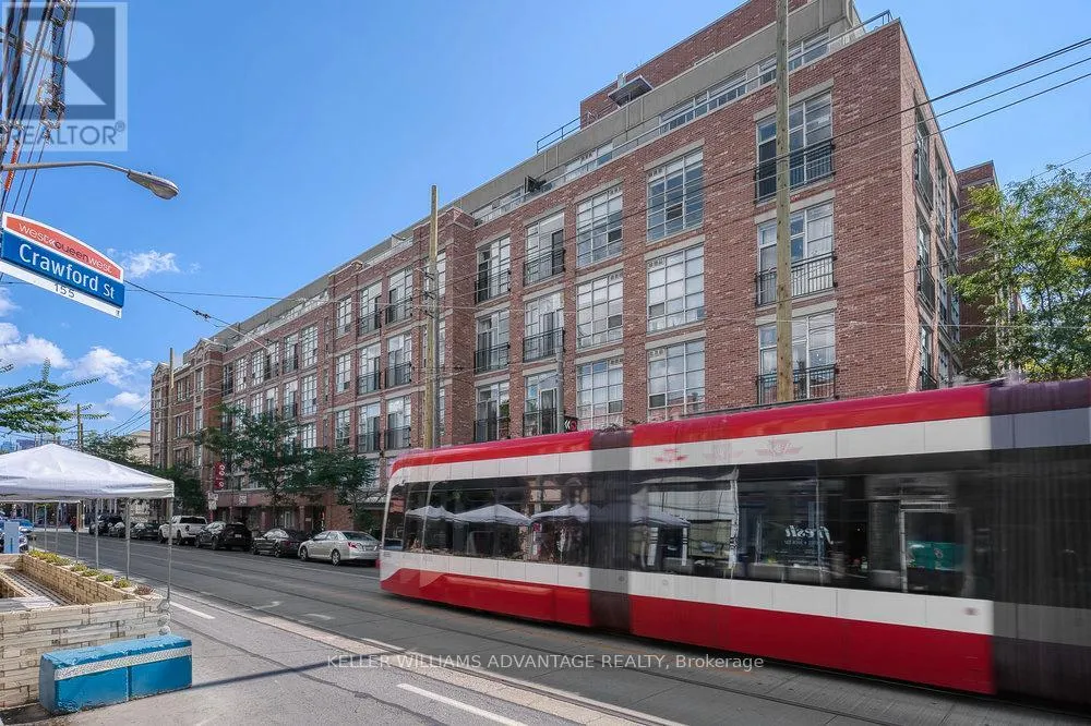 324 - 955 QUEEN STREET W