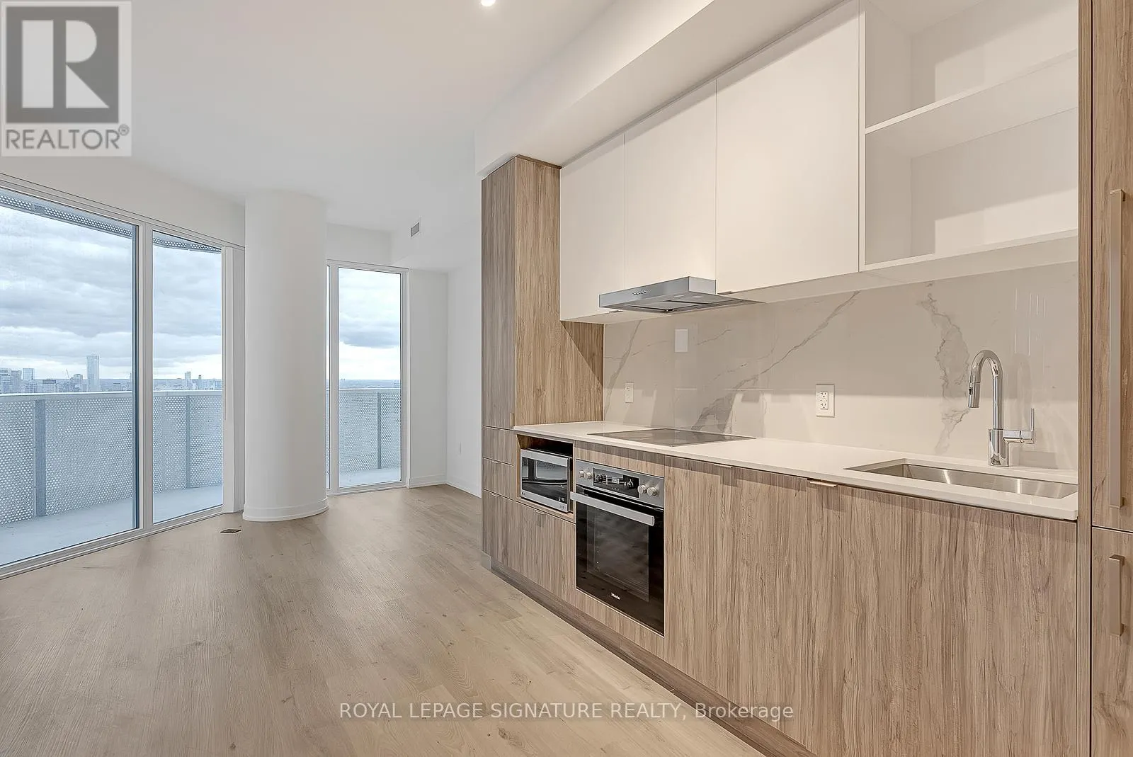 7312 - 138 DOWNES STREET