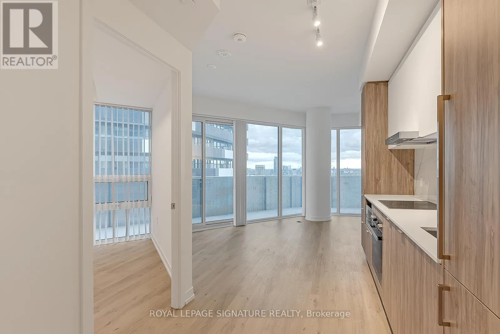 7312 - 138 DOWNES STREET