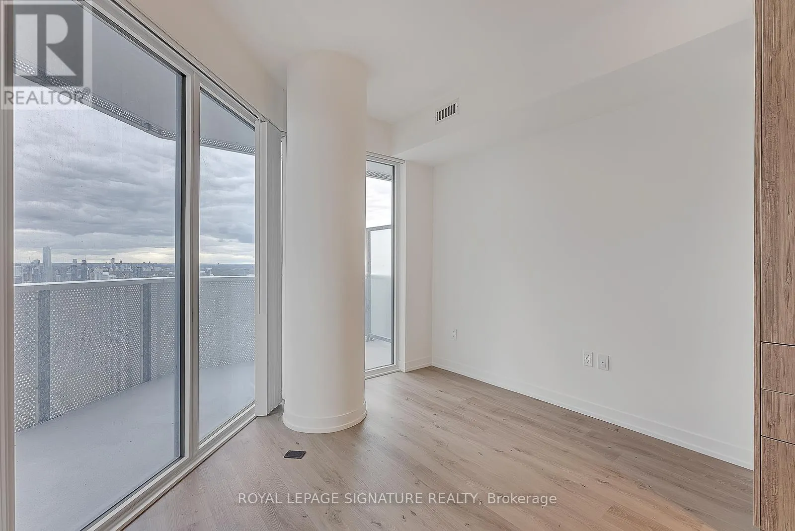7312 - 138 DOWNES STREET