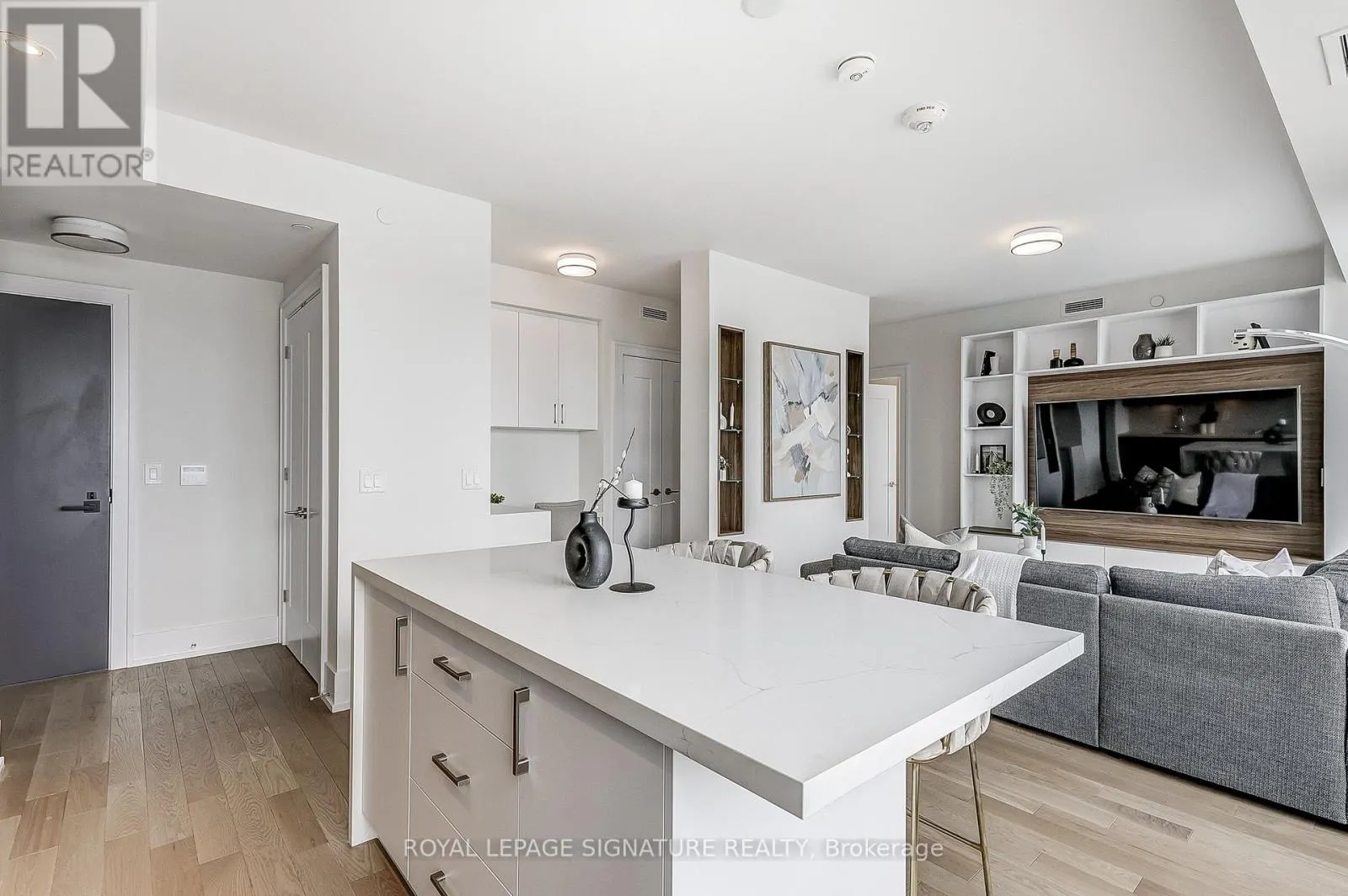 853 - 25 ADRA GRADO WAY